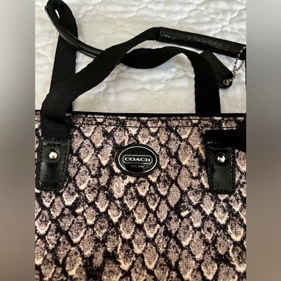Coach-Ocelot Weekender Gunmetal Snake print Packable Totes/pouches (4) Piece Set - Picture 8 of 16